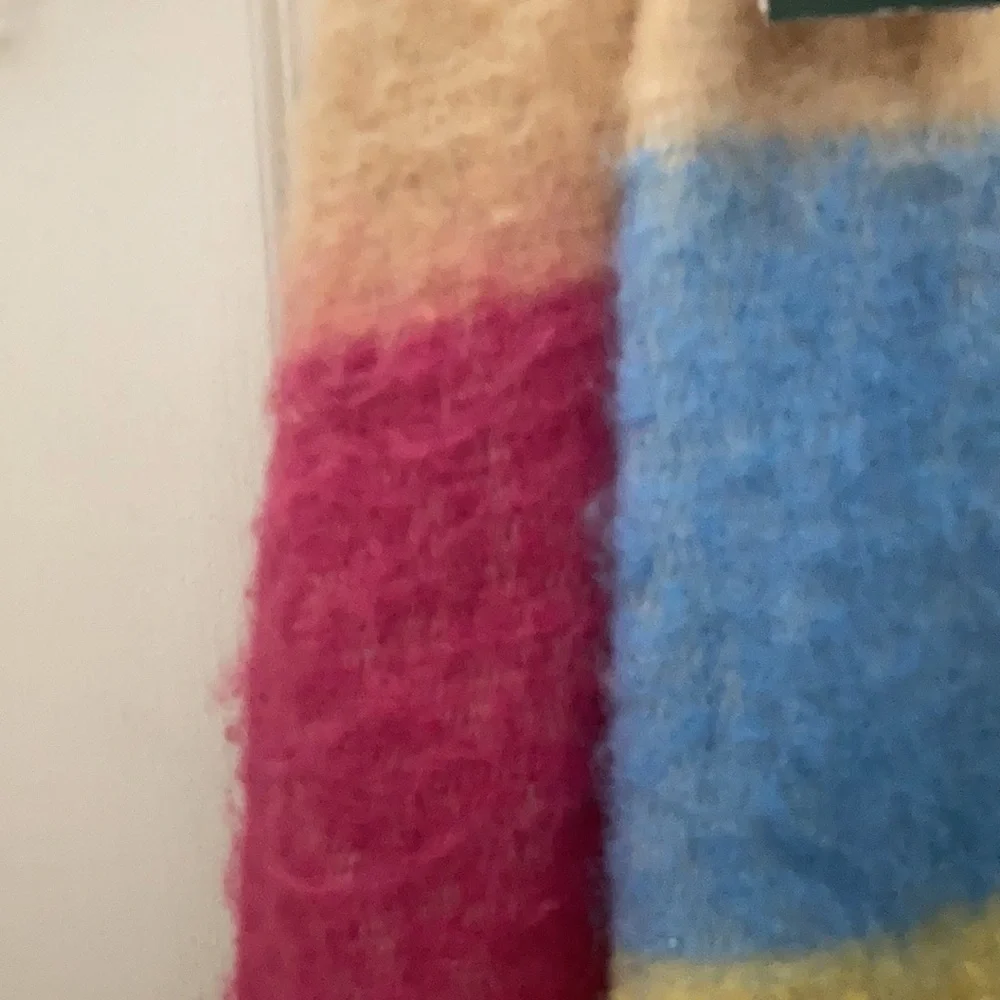 FINAL MARKDOWN NWOT wild fable soft and fuzzy ladies scarf